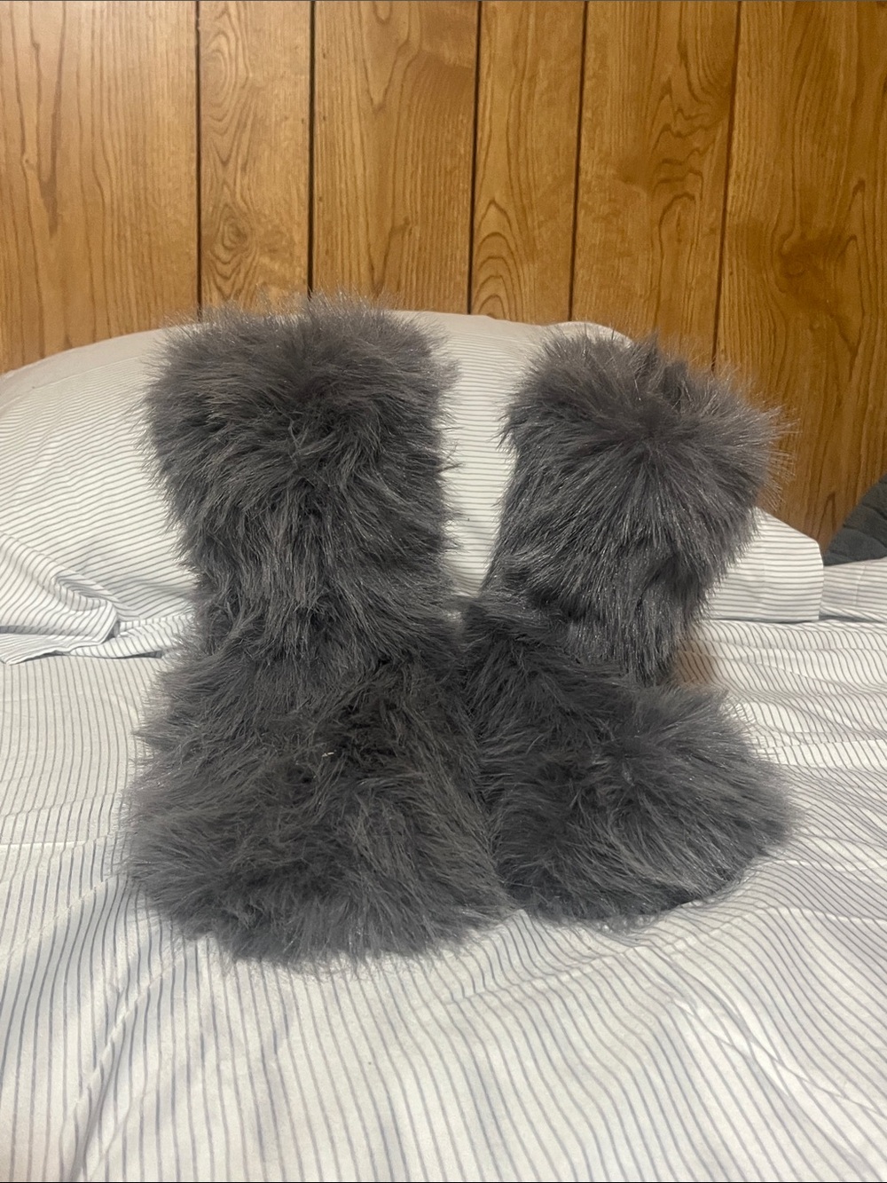 Cozy Plush Faux Fur Gray Boot Slippers